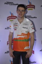 Kingfisher Premium brings Sahara Force India drivers closer to fans in Mumbai on 9th March 2013 (24).JPG